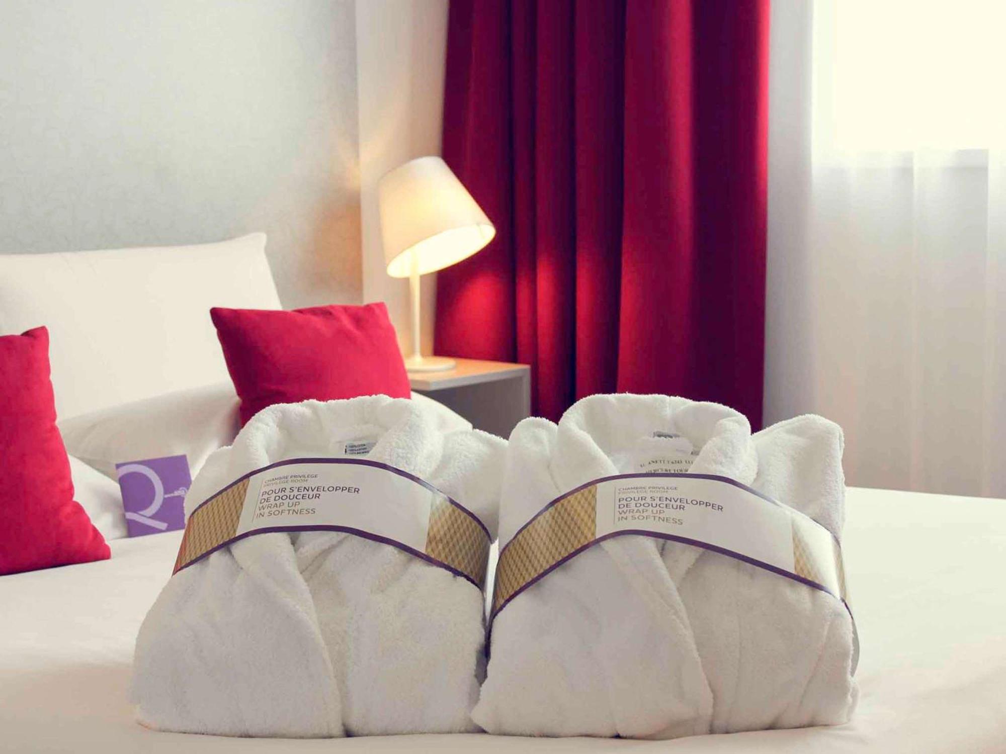 Mercure Paris La Defense Courbevoie Eksteriør billede